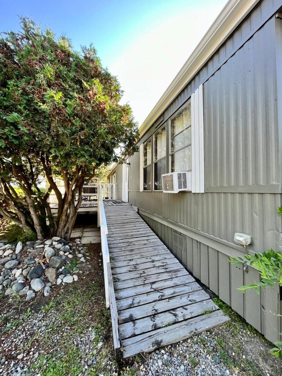 Roberts Roost Resort Quesnel Ngoại thất bức ảnh